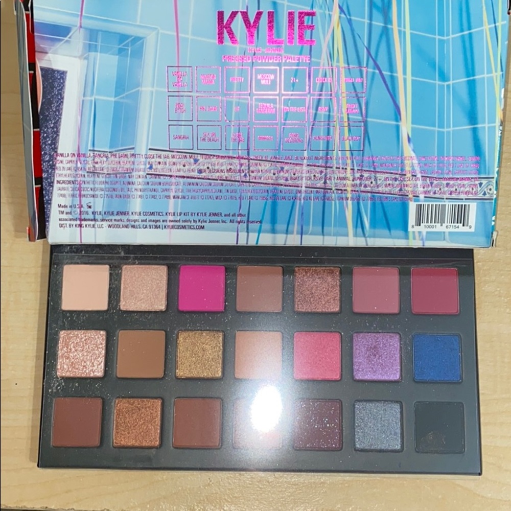 SIPPING PRETTY KYLIE EYESHADOW PALETTE USED - Picture 1 of 4